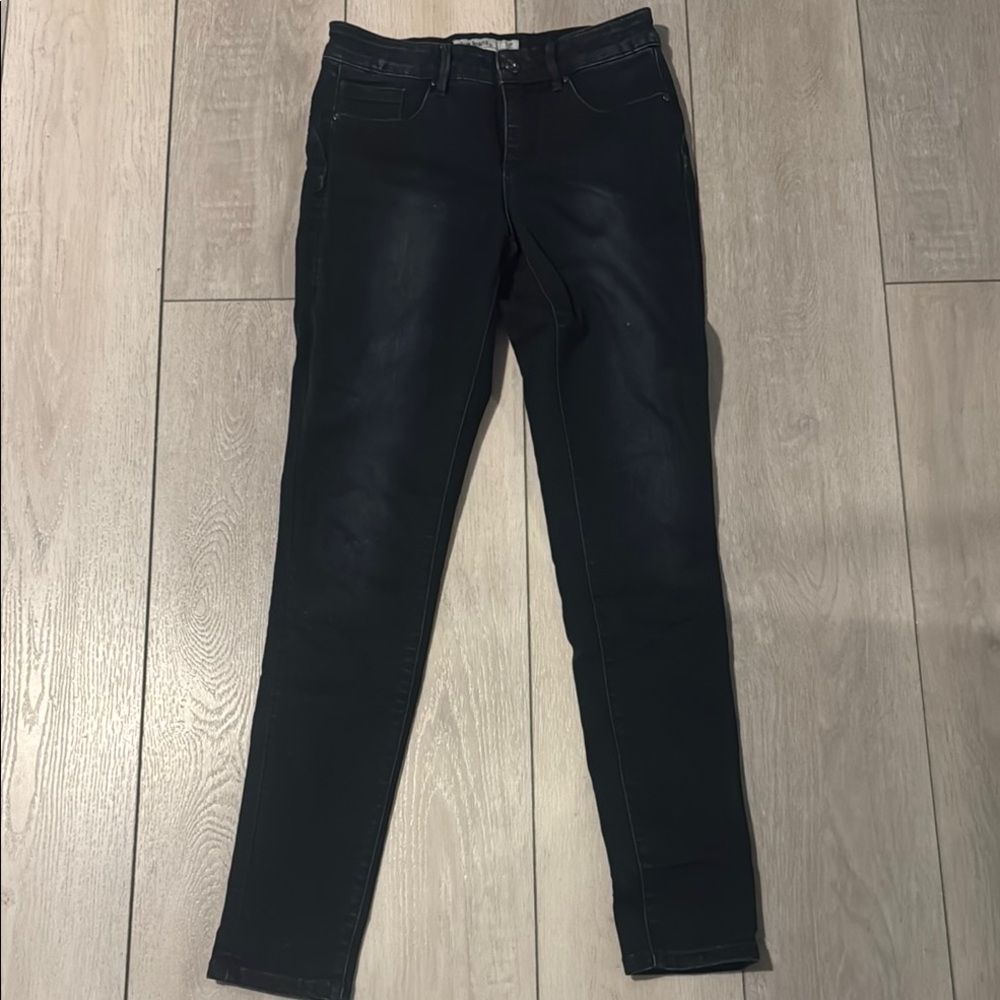 Blue Skinny Jeans with Tapered Fit